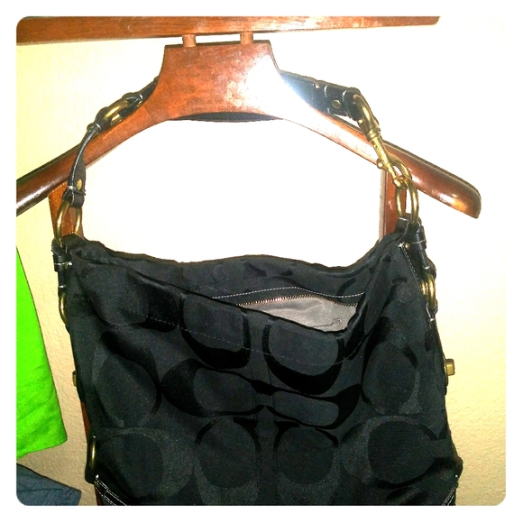 (SOLD)*AUTHENTIC* Coach Shoulder Bag - Picture 1 of 8